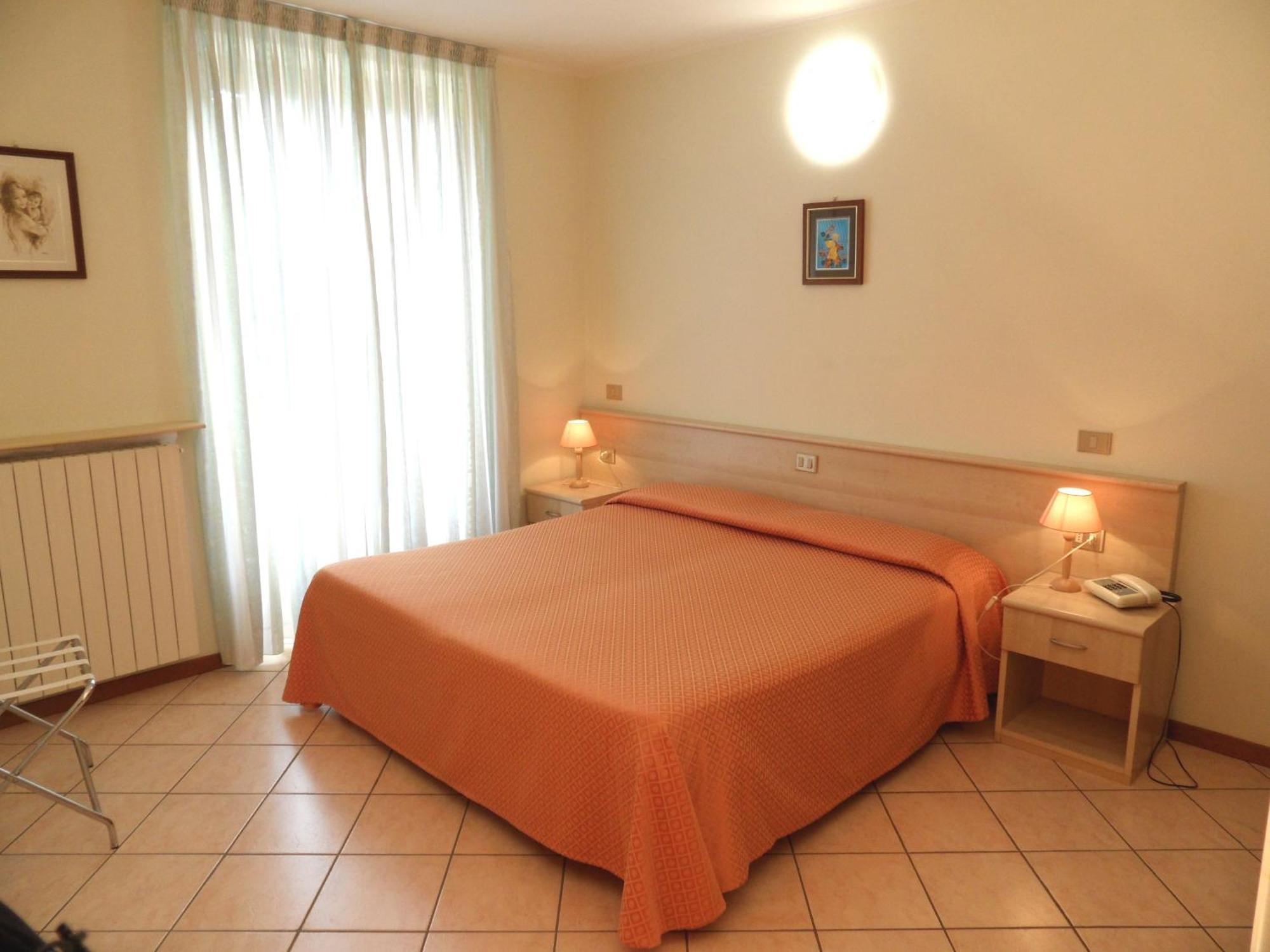 Casa Vacanze Touring Verbania Extérieur photo