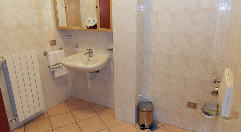 Casa Vacanze Touring Verbania Extérieur photo