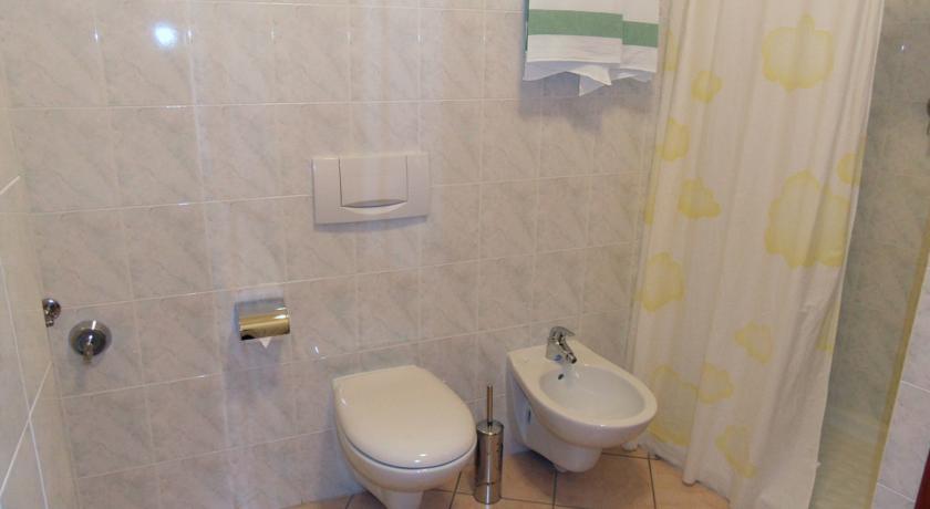 Casa Vacanze Touring Verbania Extérieur photo