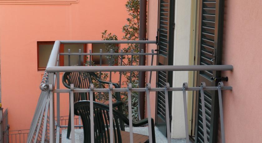 Casa Vacanze Touring Verbania Extérieur photo