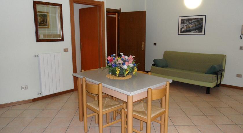 Casa Vacanze Touring Verbania Extérieur photo