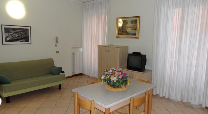 Casa Vacanze Touring Verbania Extérieur photo