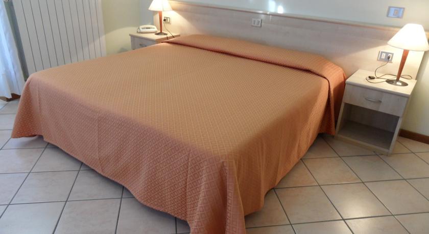 Casa Vacanze Touring Verbania Extérieur photo