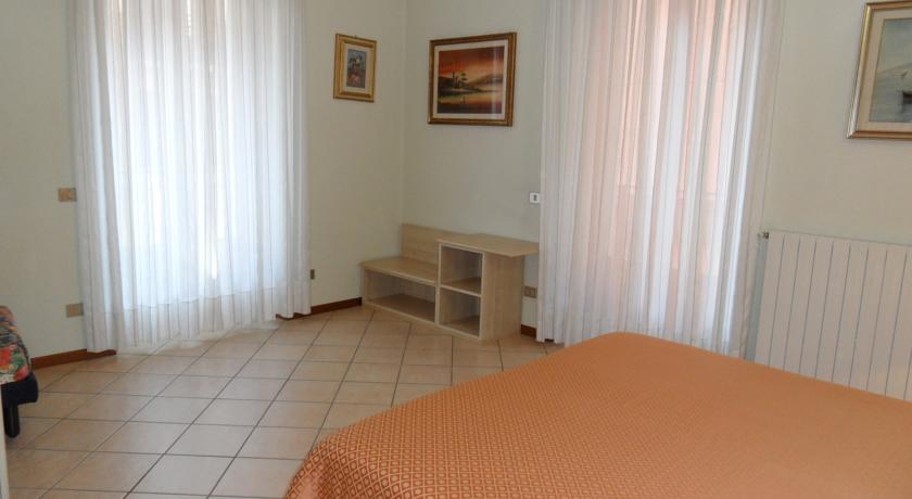 Casa Vacanze Touring Verbania Extérieur photo