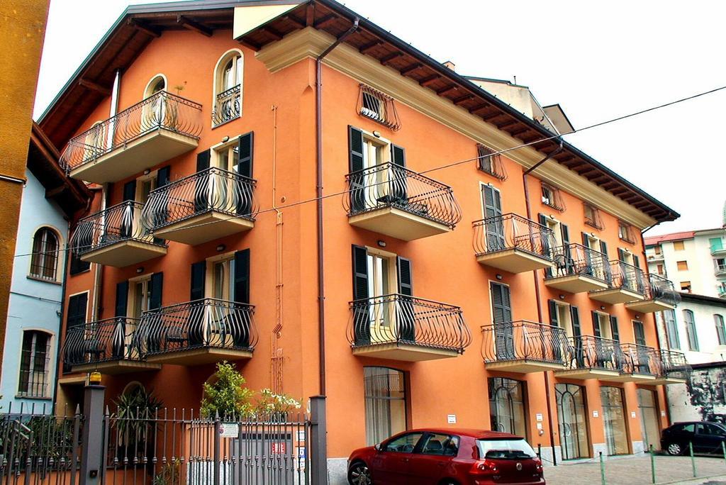 Casa Vacanze Touring Verbania Extérieur photo