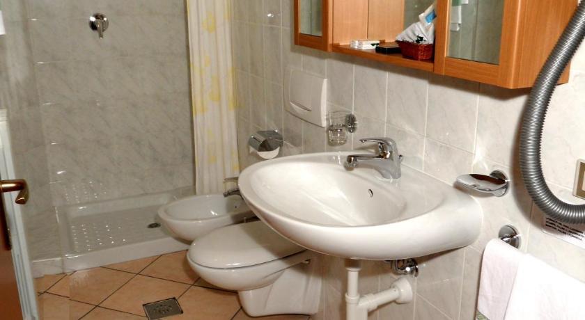 Casa Vacanze Touring Verbania Chambre photo